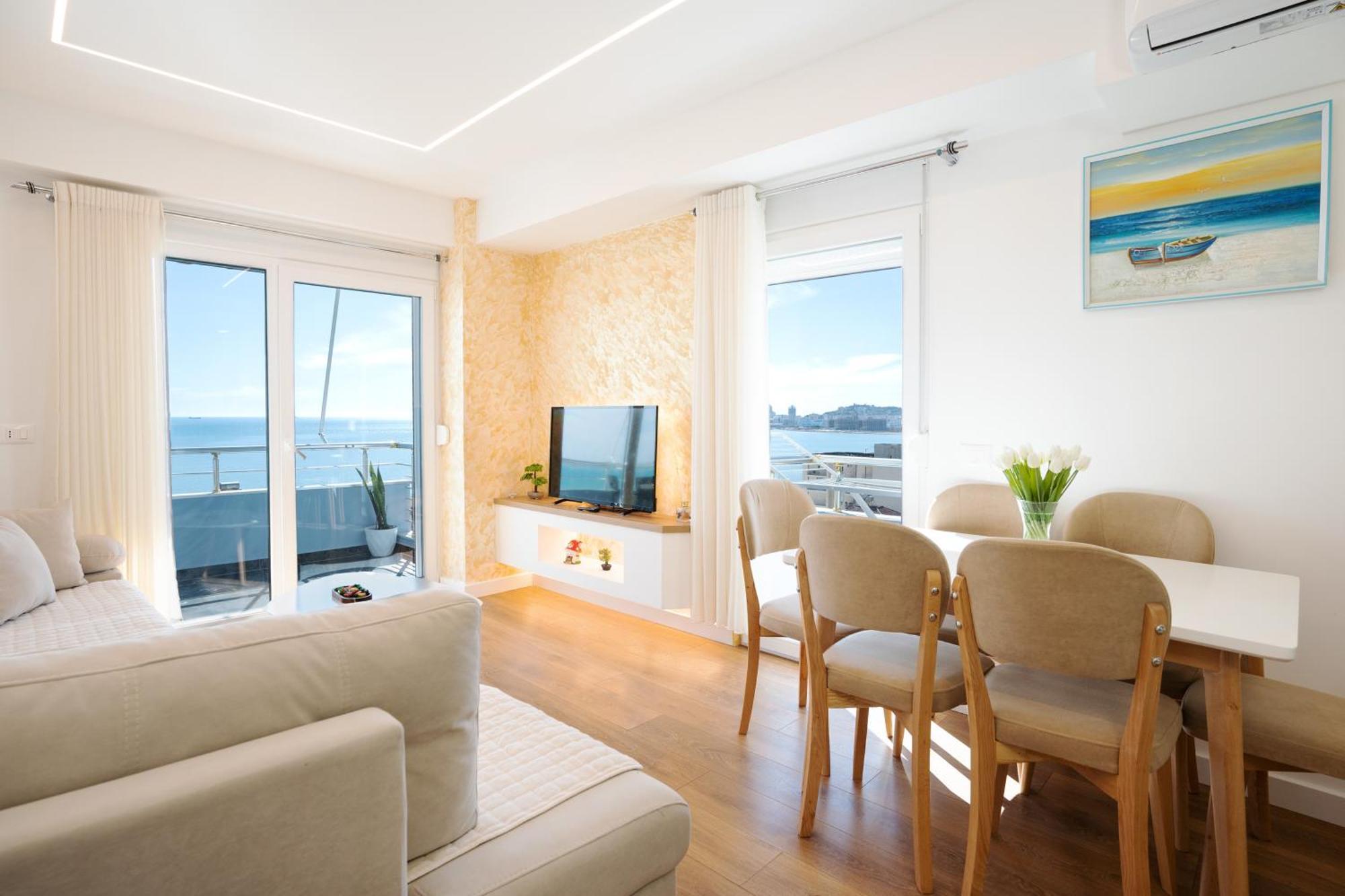 The Blue Pearl Apartment 2 Durres Exterior photo