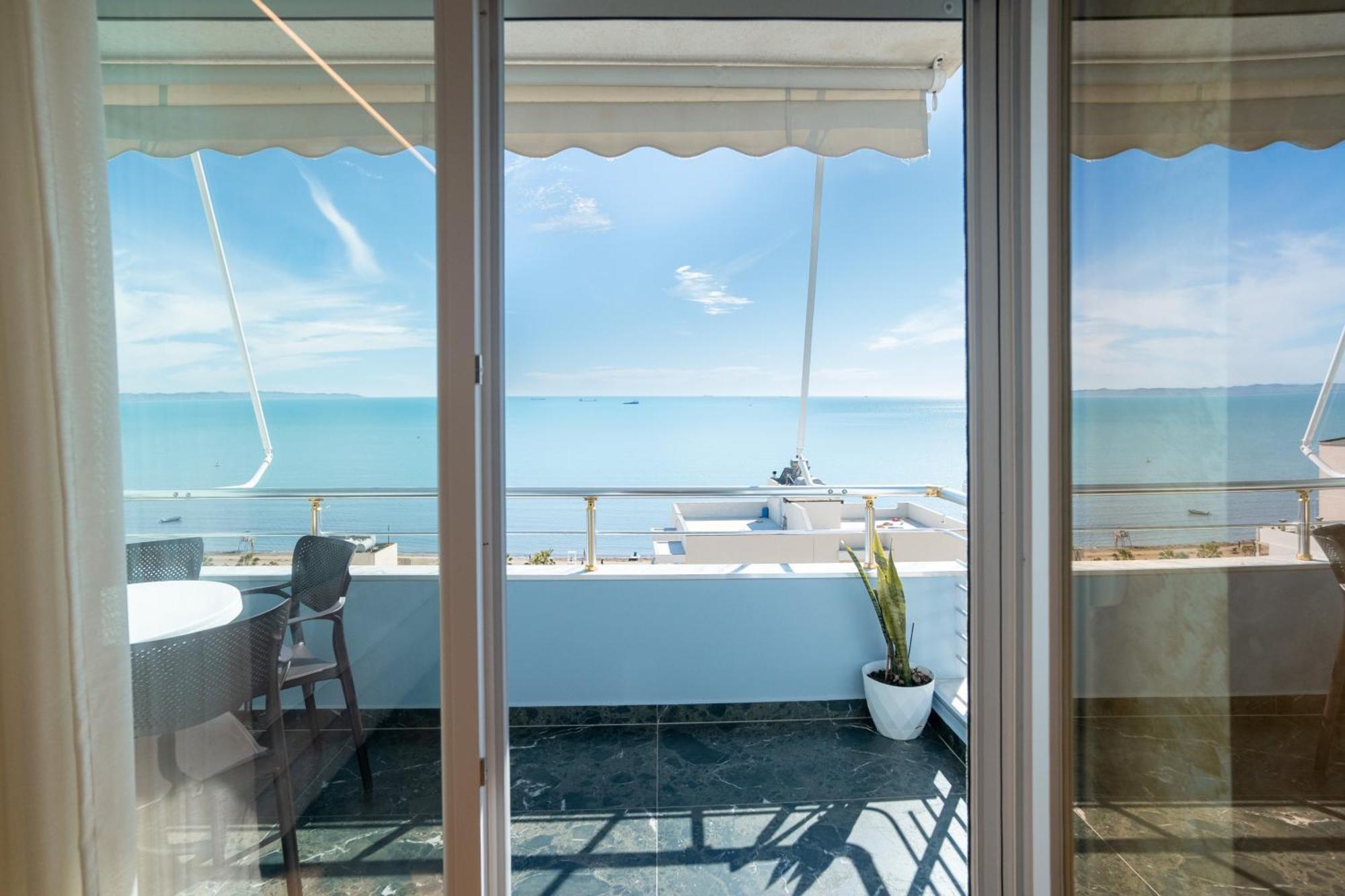 The Blue Pearl Apartment 2 Durres Exterior photo